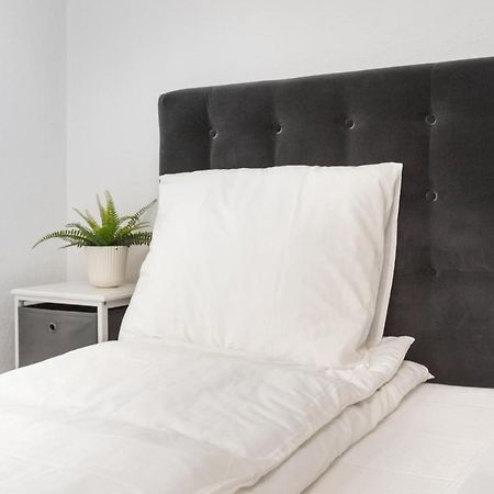 5 Min Fra Banegarden - Plads Til 4-Personer Apartment Aalborg Bagian luar foto