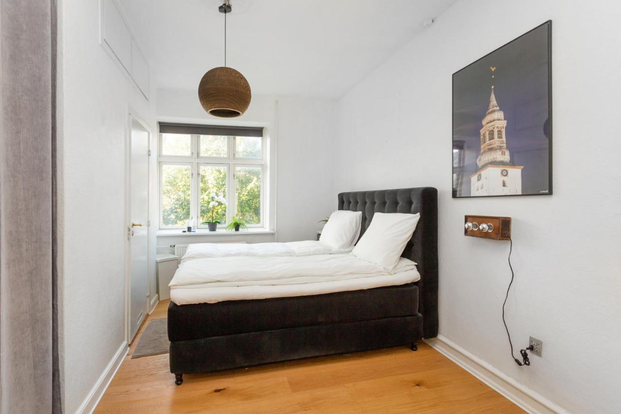 5 Min Fra Banegarden - Plads Til 4-Personer Apartment Aalborg Bagian luar foto
