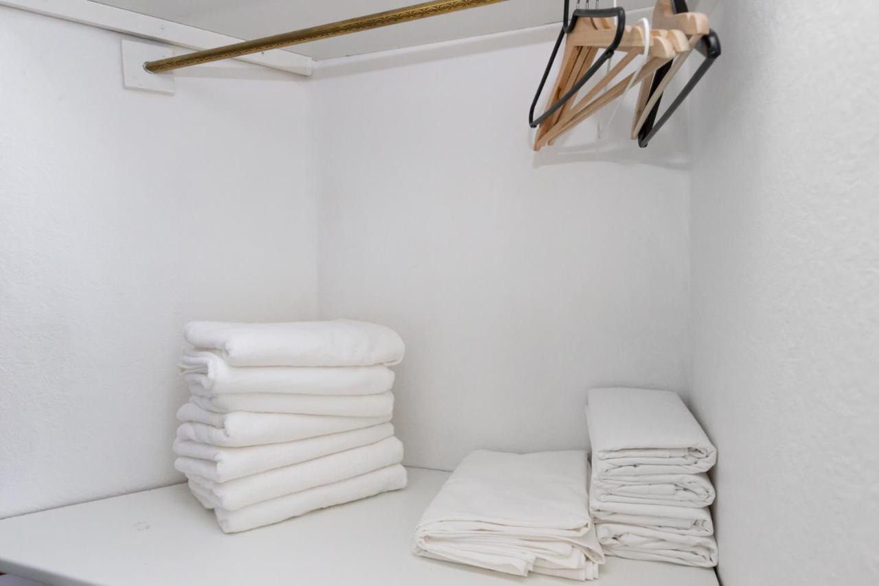 5 Min Fra Banegarden - Plads Til 4-Personer Apartment Aalborg Bagian luar foto